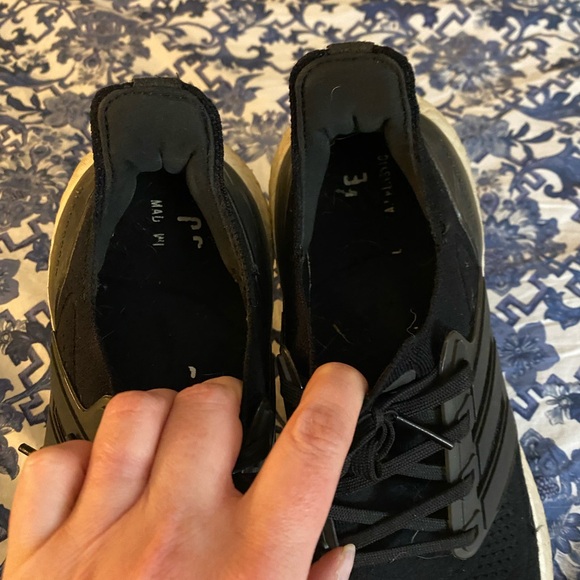 Adidas Ultraboost - Picture 7 of 8